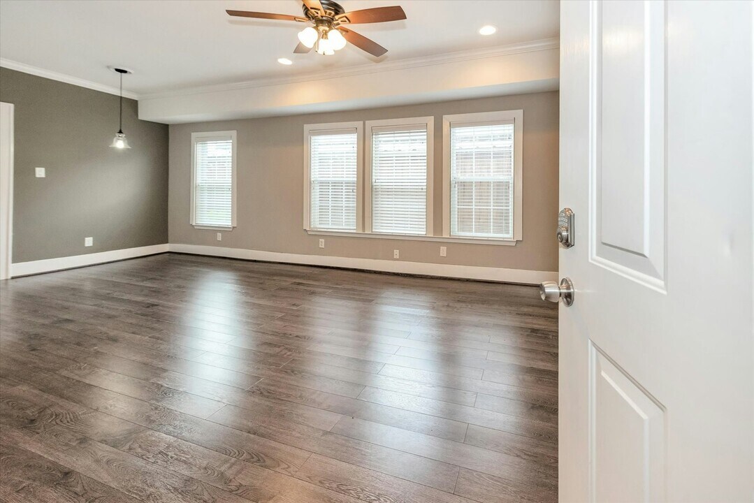 4114 Lamar St in Houston, TX - Building Photo