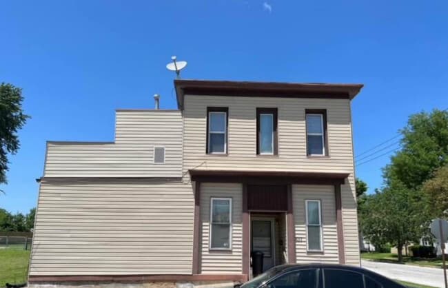 837 Washington St, Unit A