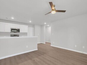 3001 Gray Wolf Cir in Denton, TX - Foto de edificio - Building Photo