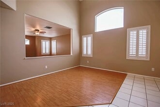 10412 Shadowland Ave in Las Vegas, NV - Building Photo - Building Photo