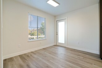 Irongate in Sacramento, CA - Building Photo - Building Photo