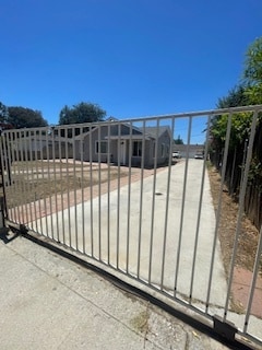 10839 Burnet Ave in Los Angeles, CA - Building Photo - Building Photo