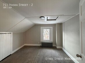 711 Itaska St in Bethlehem, PA - Building Photo - Building Photo