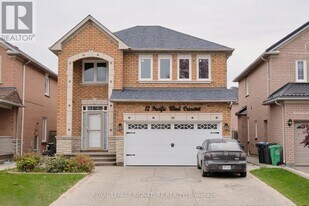 12 Pacific Wind Crescent in Brampton, ON - Building Photo