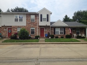 Otter Creek in Amelia, OH - Building Photo - Building Photo