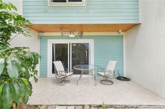 3129 SE Indian St in Stuart, FL - Building Photo - Building Photo