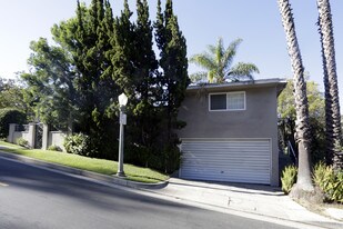 11678 Bellagio Rd in Los Angeles, CA - Building Photo