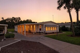 720 Orchid St in Lady Lake, FL - Building Photo