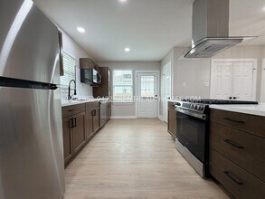 8318 Jennings St in Houston, TX - Building Photo - Building Photo