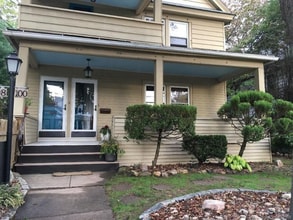 100 Lancaster Rd in West Hartford, CT - Building Photo - Building Photo