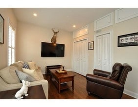 80 Rutland St, Unit 2A in Boston, MA - Building Photo - Building Photo