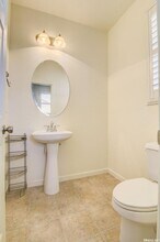 10505 Siltstone Way in Elk Grove, CA - Building Photo - Building Photo