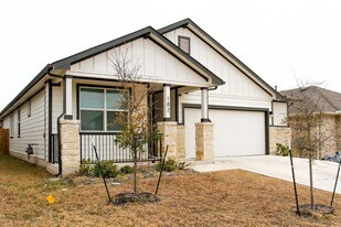 182 Eagle Mountain Trl1 in Kyle, TX - Building Photo