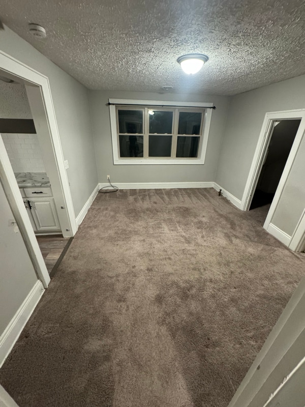 5135 Stanley Ave in Maple Heights, OH - Foto de edificio - Building Photo