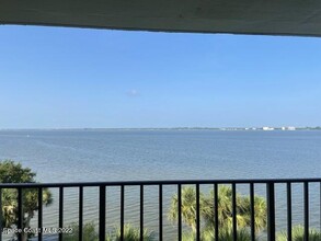 3220 River Villa Way in Melbourne Beach, FL - Building Photo - Building Photo