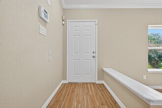 1811 Foxlake Dr in Houston, TX - Foto de edificio - Building Photo