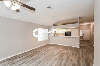 7709 Mystic Point Ct W in Jacksonville, FL - Building Photo - Building Photo