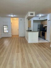 2482 Centergate Dr in Miramar, FL - Building Photo - Building Photo