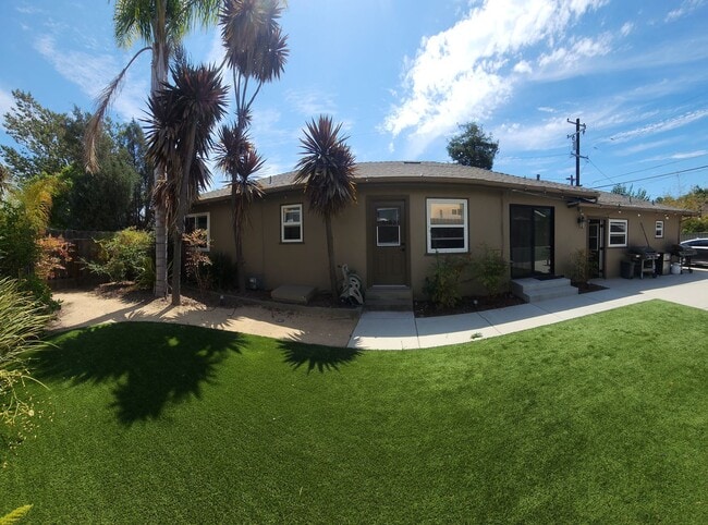 492 Felton Way in San Luis Obispo, CA - Building Photo - Building Photo