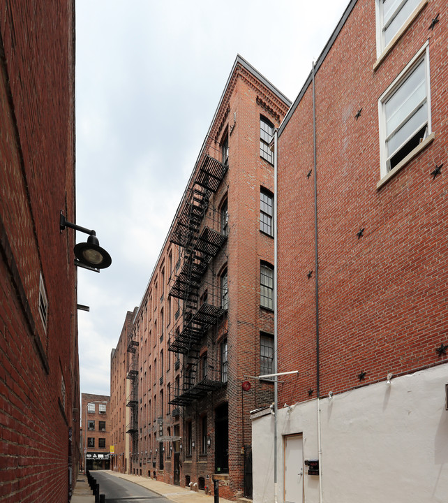 205-215 Cuthbert St in Philadelphia, PA - Building Photo