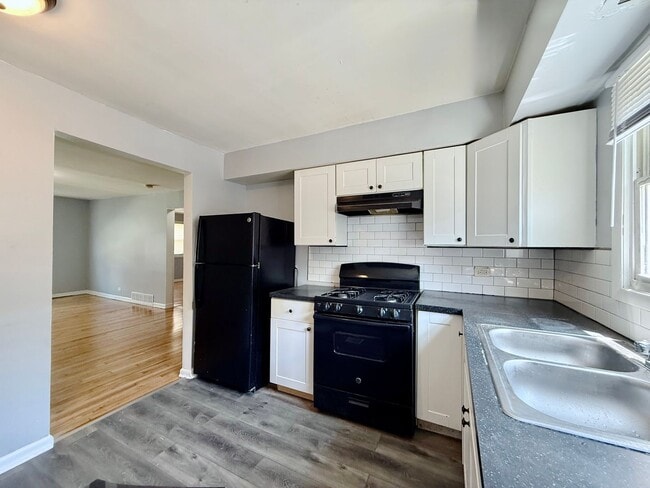 122 N Menard Ave in Chicago, IL - Building Photo - Building Photo