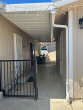 44544 Springwood Cir in Hemet, CA - Foto de edificio - Building Photo