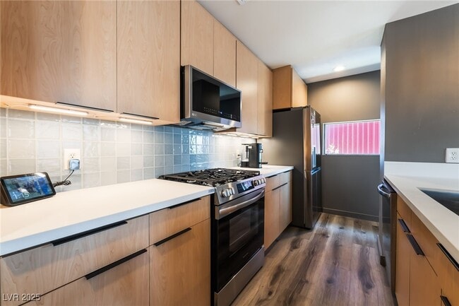 property at 137 S 11th St