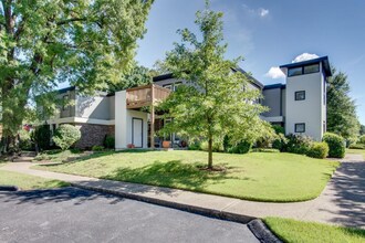 940 Gale Ln in Nashville, TN - Building Photo - Building Photo