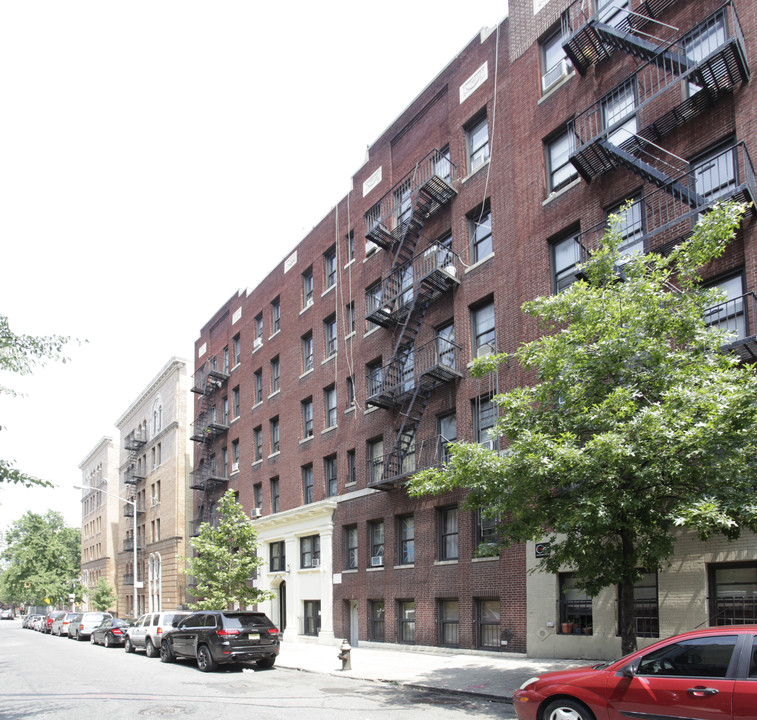 615-619 W 163rd St in New York, NY - Building Photo