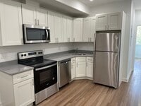 675 N 39th St photo'