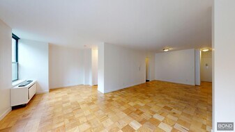 247 W 87th St in New York, NY - Building Photo