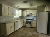 412 Stevenson St photo'