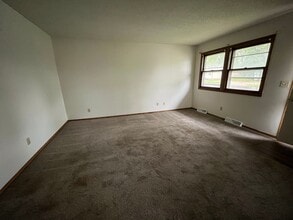 528-530 6th Ave NE in Watertown, SD - Building Photo - Building Photo