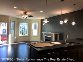 2834 N Ridgeway Ave-Unit -Unit 1 in Chicago, IL - Building Photo - Building Photo