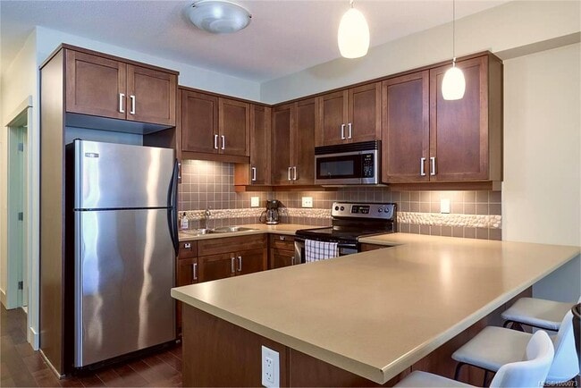 property at 6310 Mcrobb Ave