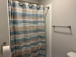 1692 Central Ave, Unit 103 in Albany, NY - Foto de edificio - Building Photo