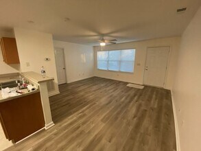 5610 Carolina Beach Rd in Wilmington, NC - Building Photo - Building Photo