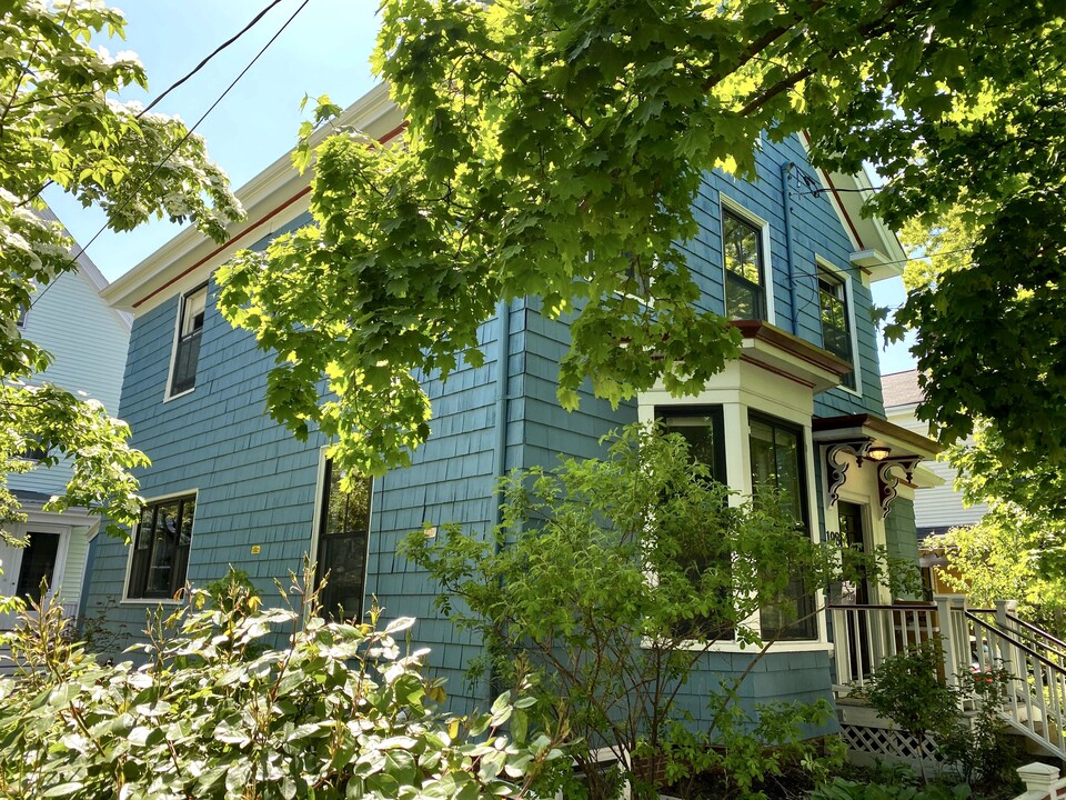 198 Hamilton St in Cambridge, MA - Foto de edificio