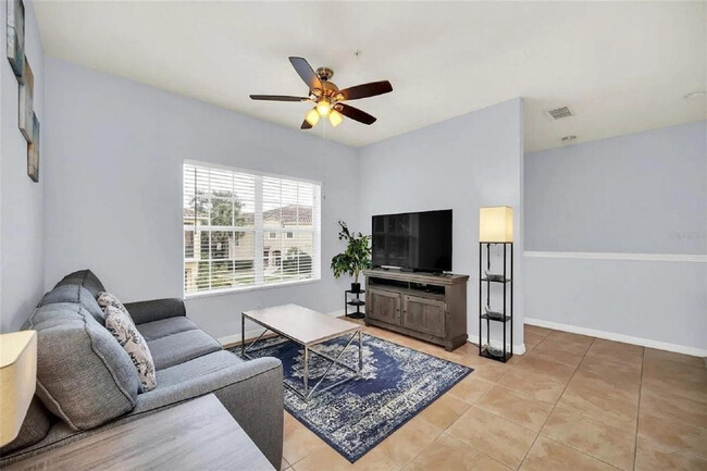 2723 Oakwater Dr in Kissimmee, FL - Building Photo - Building Photo