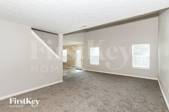 5712 Clemens Dr in Loveland, OH - Building Photo - Building Photo