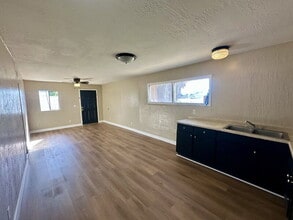 372 W Northern Ave in Coolidge, AZ - Building Photo - Building Photo