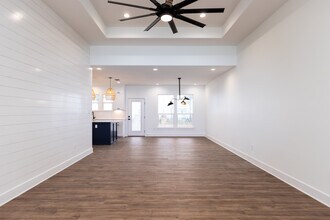 15302 E Chesapeake in Corpus Christi, TX - Foto de edificio - Building Photo