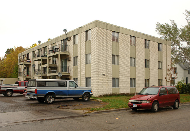 1865 Magnolia Ave E in St. Paul, MN - Building Photo - Building Photo