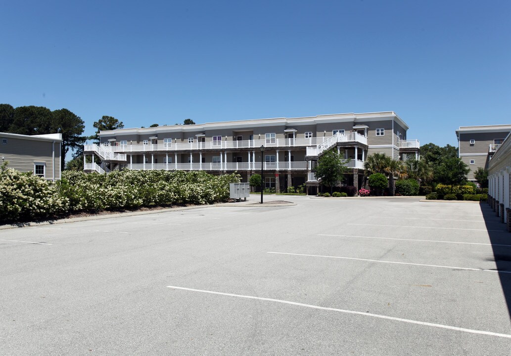 South Harbour Station in Southport, NC - Building Photo