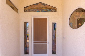 1960 Mangrum Dr in Lake Havasu City, AZ - Foto de edificio - Building Photo