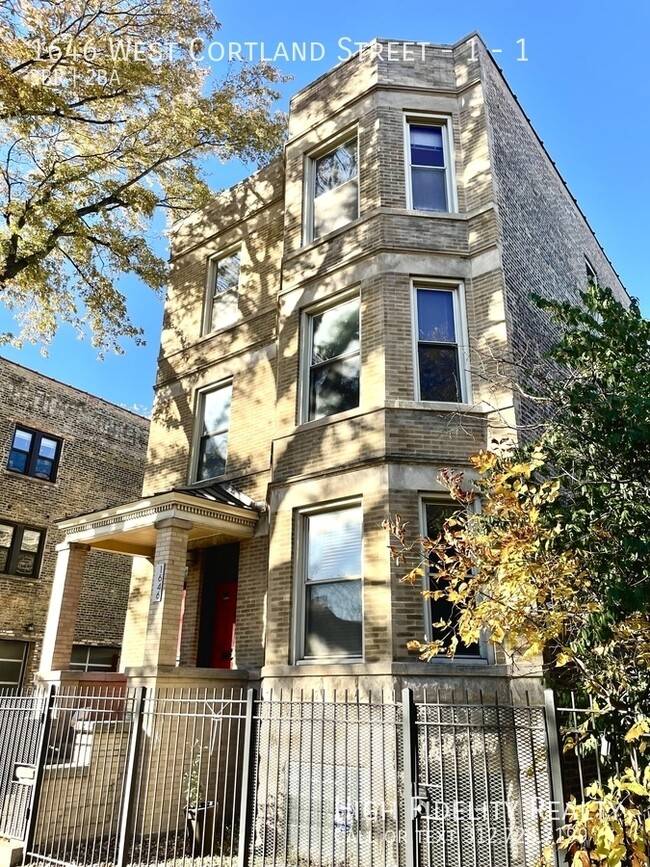 property at 1646 W Cortland St