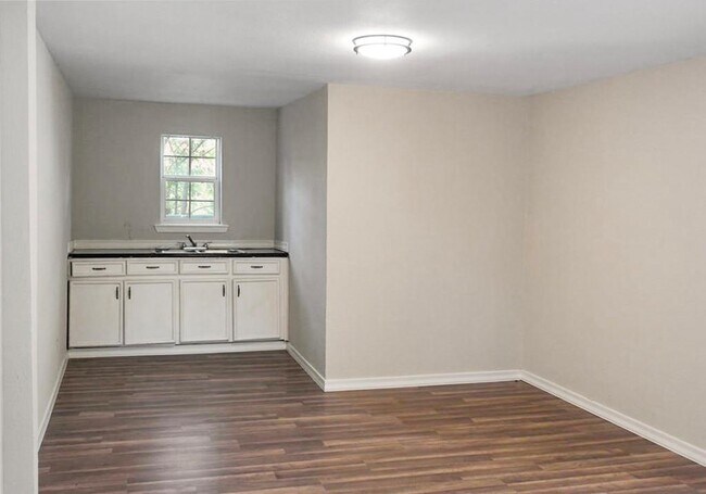 235 E Crosstimbers St photo'