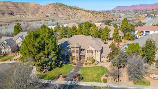 340 Le Grande Cir in Santa Clara, UT - Building Photo - Building Photo