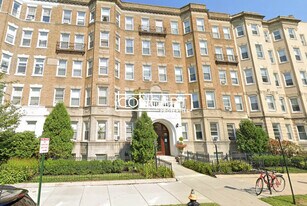 117 Park Dr in Boston, MA - Building Photo