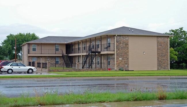 Hackberry Apartments in Copperas Cove, TX - Building Photo - Building Photo